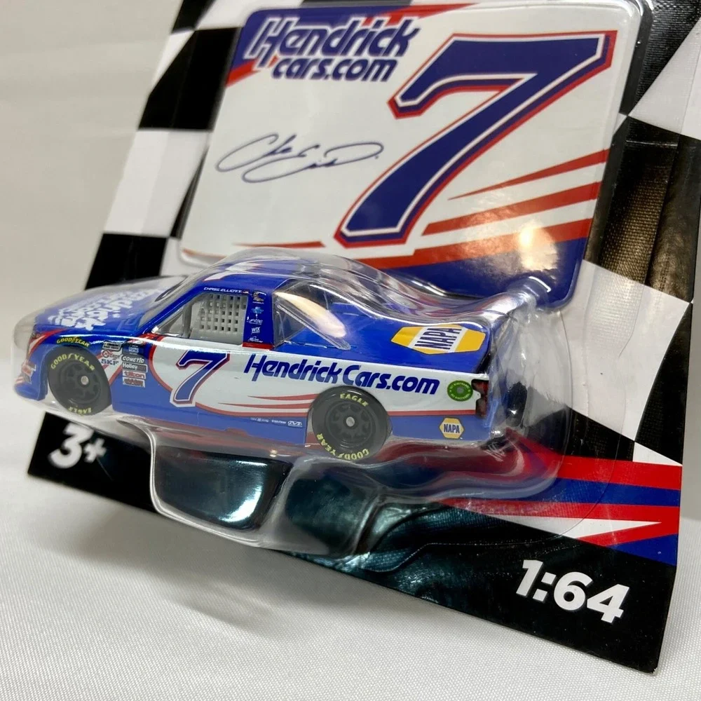 Nascar Authentics Hendrickcars.com #7 Chase Elliott‎ SKU-26942 Wave 02 NIP 2023
